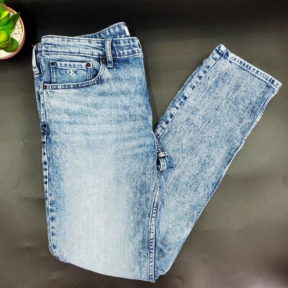 Calvin Klein Jeans Men’s Slim  Ajuste Light Blue Straight Leg Denim Jeans 34x32
